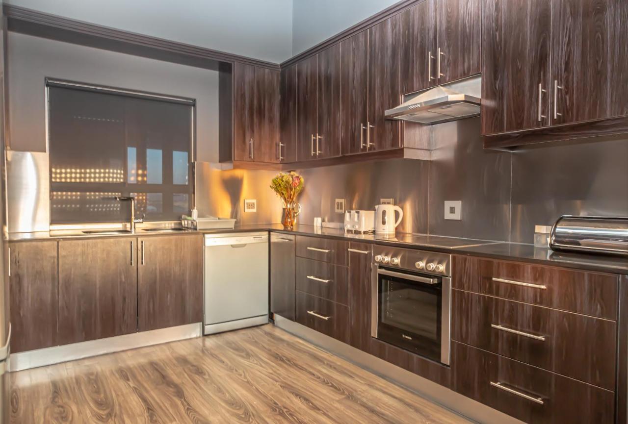 Spacious Luxury 3 Bedroom B401 Sea Spray Apartment Cape Town